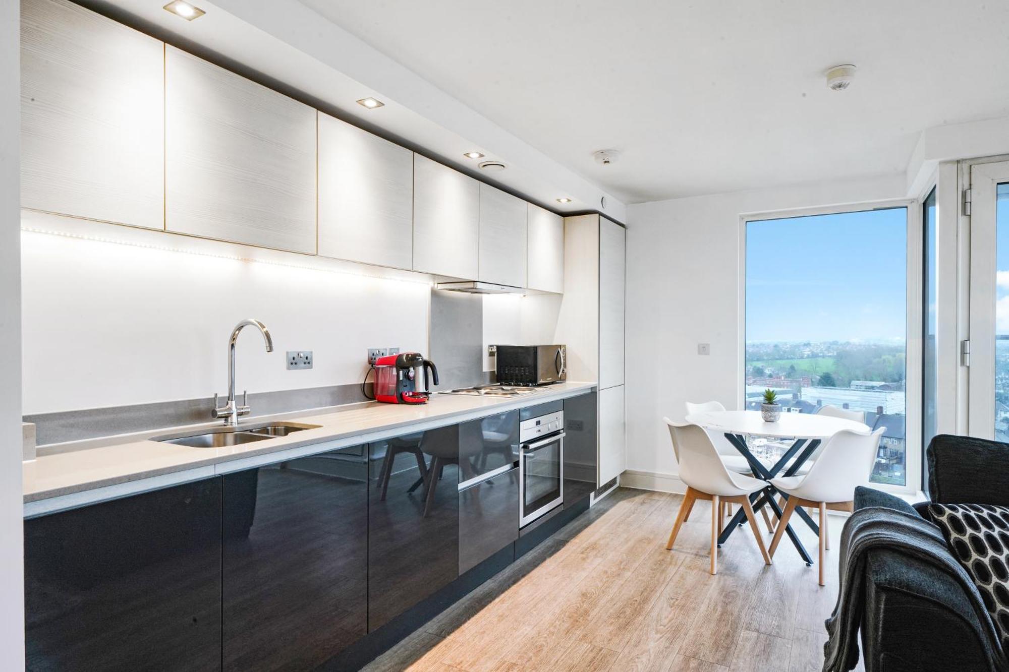 Edgware Luxury Apartment With Stunning Views On 10Th Floor מראה חיצוני תמונה